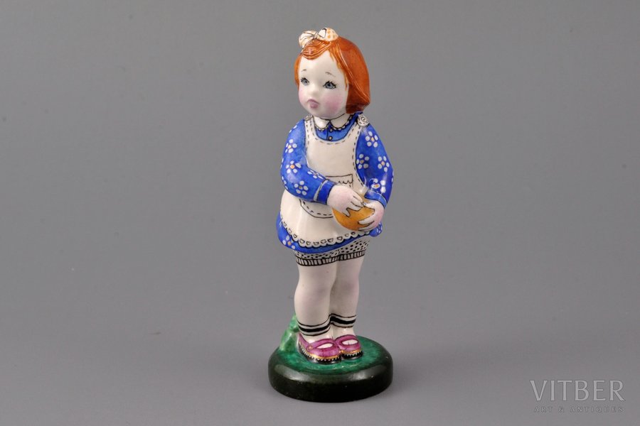 figurine, A Girl with a Ball, porcelain, Riga (Latvia), Riga porcelain factory, handpainted by Antonina Pashkevich, molder - Leja Novozeneca, 11.5 cm