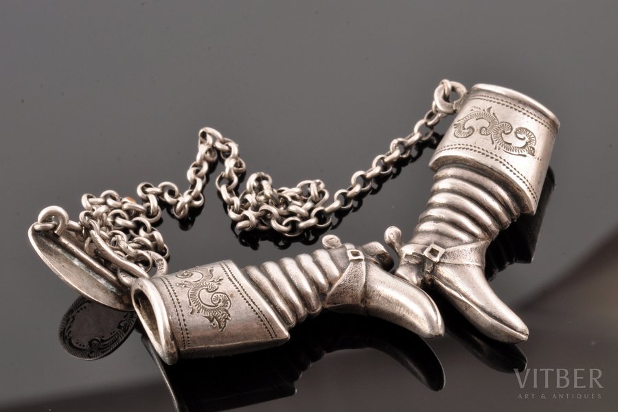 a chain with pendants, Cossack boots, silver, 84 standart, 15.40 g., the 19th cent., Russia