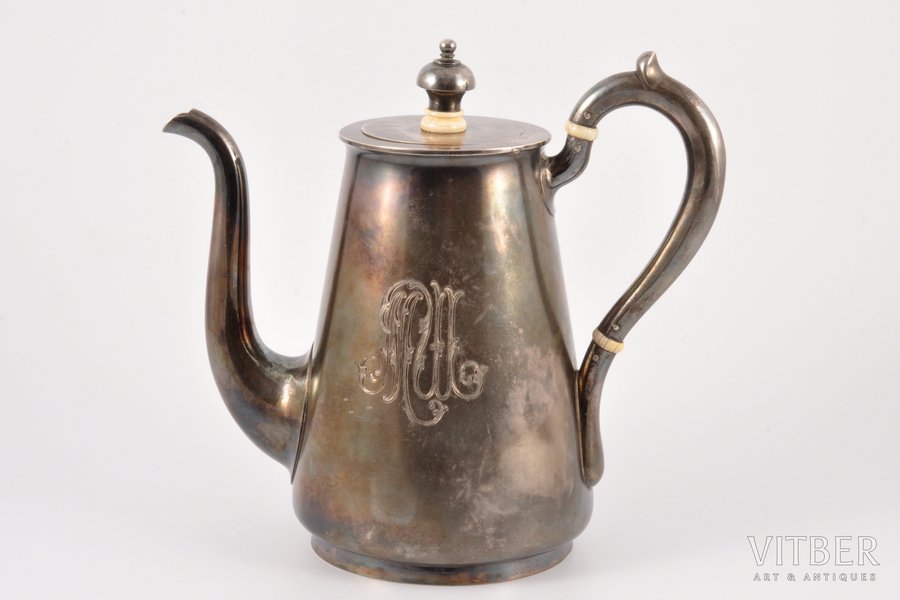 coffeepot, silver, 84 standard, 818.40 g, gilding, h 19 cm, firm of Gavriil Grachov, 1889, St. Petersburg, Russia