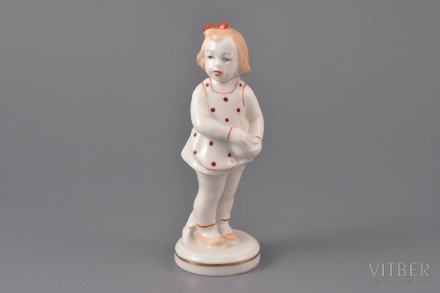 figurine, "A Girl with a Ball", porcelain, Riga (Latvia), USSR, Riga porcelain factory, molder - Leja Novozeneca, the 50-60ies of 20th cent., 11 cm, first grade