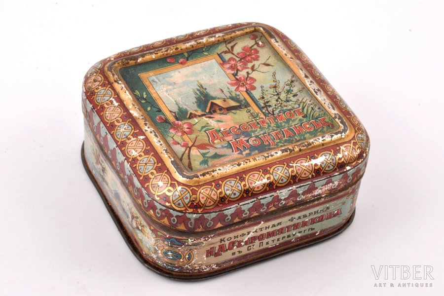 box, Dessert Montpache, N. A. Syromyatnikov's sweets factory in Saint-Petersburg, metal, Russia, the beginning of the 20th cent., 7.3 x 7.3 x 3.4 cm