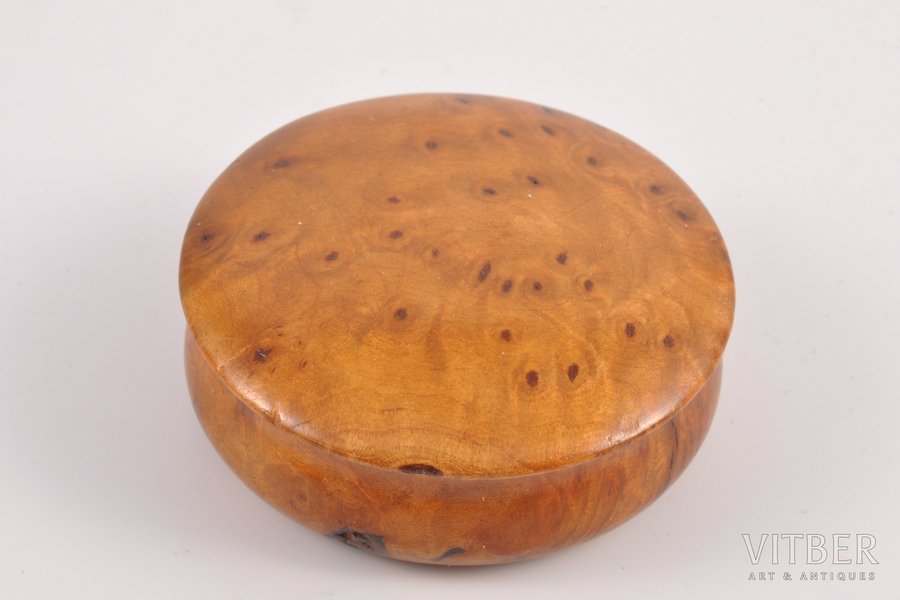 powder-box, wood, Ø 5.2 cm