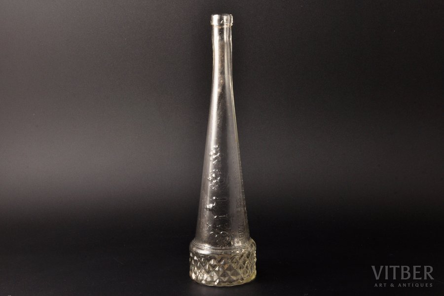 bottle, Peter Smirnov's trading house in Moscow, Russia, the end of the 19th century, h 29.9 cm