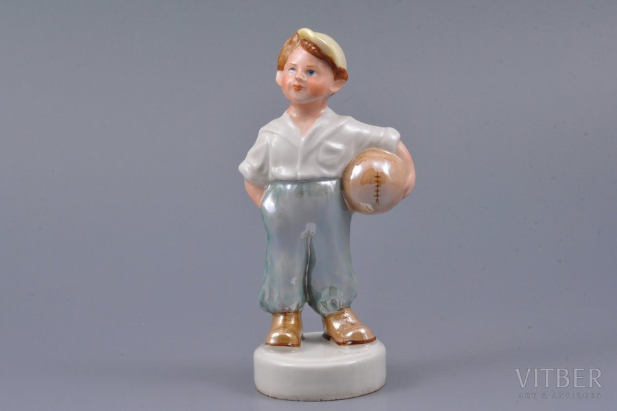 figurine, The young footballer, porcelain, USSR, Riga porcelain factory, molder - Zina Ulste, the 50ies of 20th cent., 12 cm, first grade