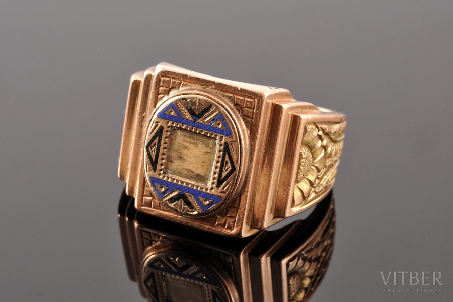 a ring, in a case, gold, enamel, 585 standard, 20.95 g., the size of the ring 20.25, the 20ties of 20th cent., Latvia