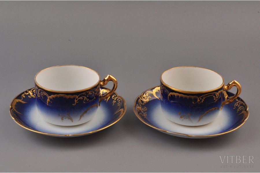 2 tējas pāri, porcelāns, M.S. Kuzņecova rupnīca, Krievijas impērija, 20. gs. sākums, Ø (apakštasīte) 12 cm, h (tasīte) 4.3 cm, Dmitrovas fabrika