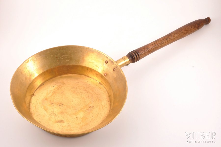 jam pan, Kolchugino, brass, wood, Russia, Ø 30.5 cm