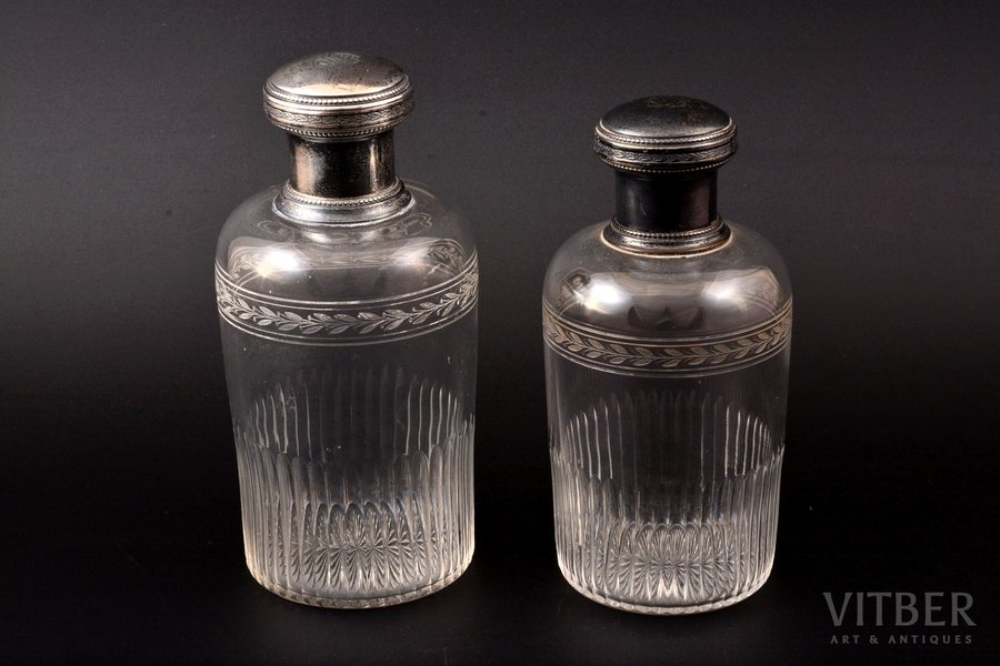 парфюмерный комплект, серебро, стекло, 2 флакона, 950 проба, h 16 / 14.8 см, мастер Gustave Keller, 1881-1922 г., Париж, Франция
