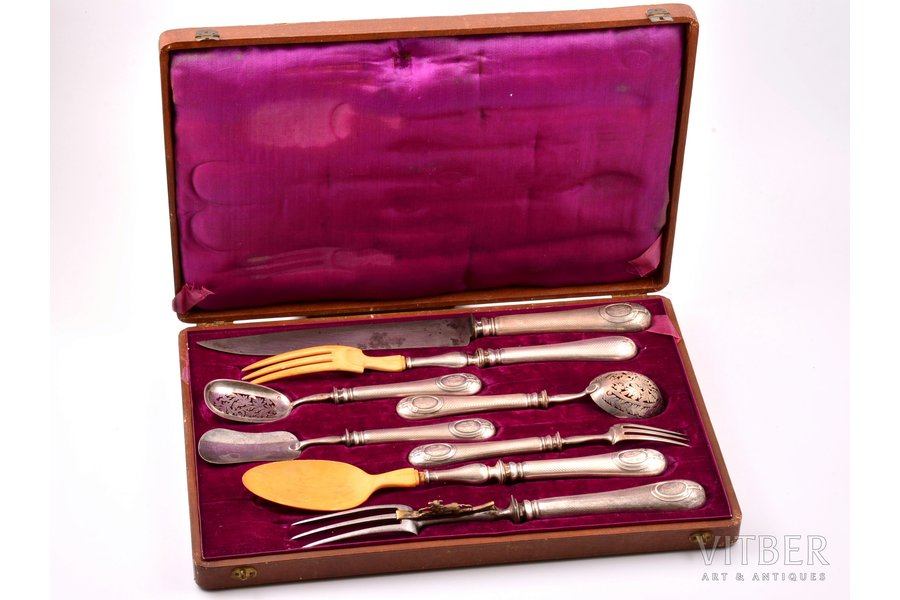 flatware set, silver, 8 items, 950 standard, total weight of items 605.70, metal, plastic, 32.7 - 18.8 cm, France, in a box