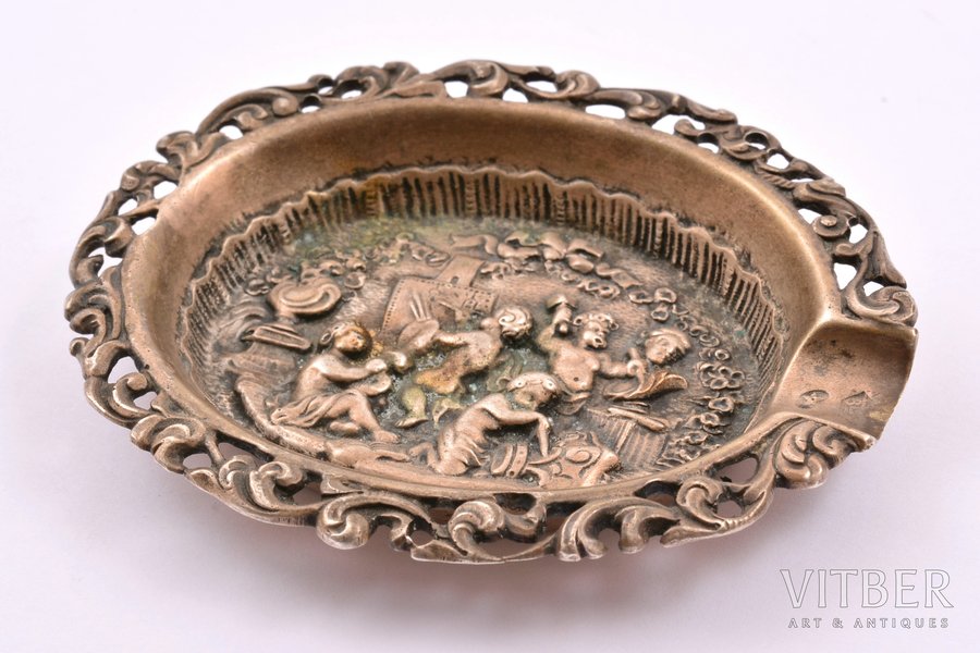 ashtray, silver, 915 standard, 45.05 g, silver stamping, 7.7 x 6.3 cm, the 20th cent., Spain