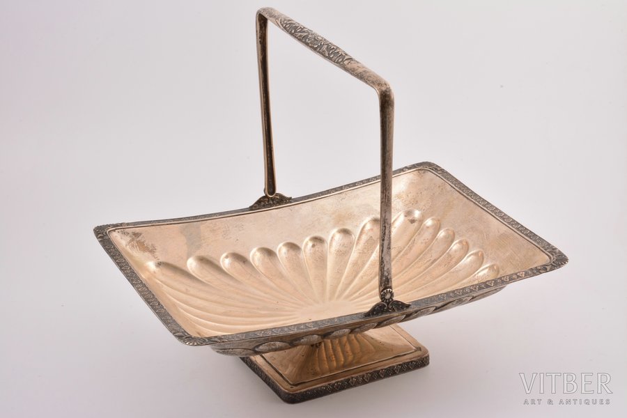 fruit dish, silver, 875 standard, 786.45 g, 29.7 x 21.9 cm, h (with handle) 25.4 cm, the 30ties of 20th cent., Latvia