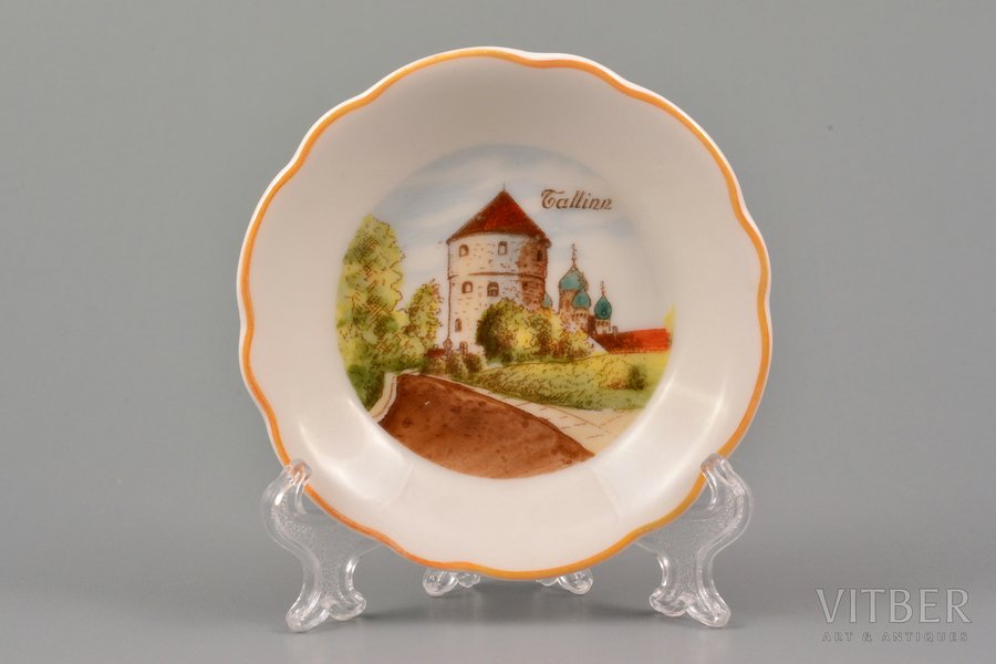 декоративная тарелка, "Таллинн", маленький размер, фарфор, Лангебраун, Эстония, 20-30е годы 20го века, Ø 7.8 см