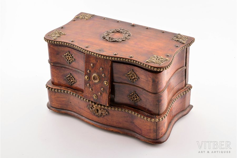 small chest, for small items, brass, wood, copper, fabric, the 19th cent., 23.9 x 13.1 x 14.9 cm