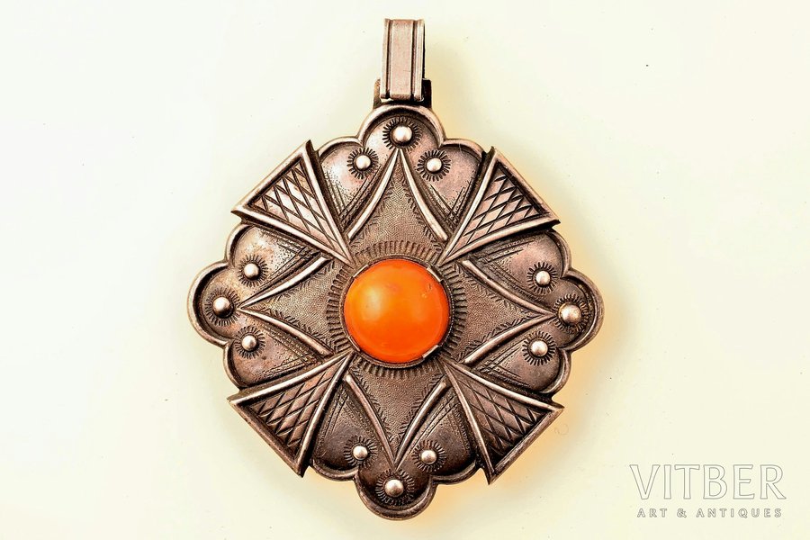 a pendant, silver, 875 standard, 10.55 g., amber, the 20-30ties of 20th cent., Latvia, 5 x 5.3 cm, amber Ø 1.2 cm