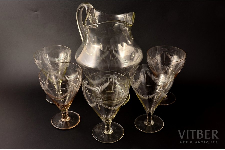 кувшин, c пятью стаканами, 1-я половина 20-го века, h - 23.2,  Ø - 16 / h - 12.7, Ø - 9.1 см