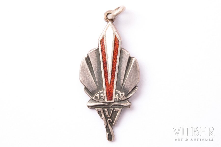 badge, "J7VS", silver, 1948, 28.8 x 13.3 mm, 2.78 g