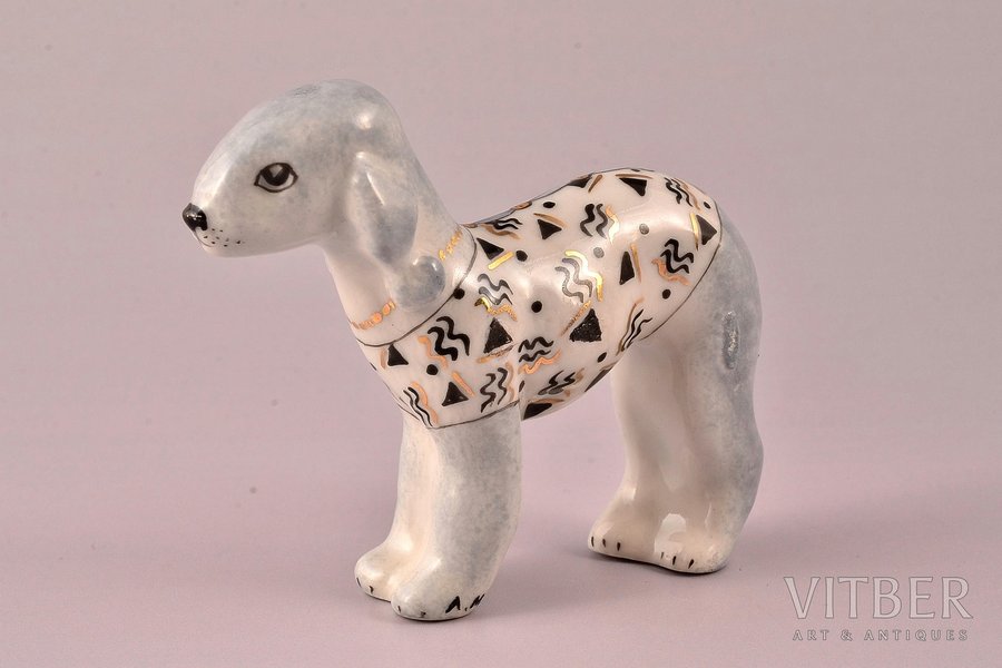 figurine, Dog, author's work, porcelain, Riga (Latvia), Riga porcelain factory, handpainted by Maksimenkova Larisa, molder - Maximenkova Larisa, 7 cm