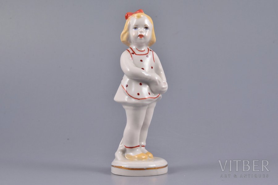 figurine, "A Girl with a Ball", porcelain, Riga (Latvia), USSR, Riga porcelain factory, molder - Leja Novozeneca, the 50-60ies of 20th cent., 11.1 cm, first grade