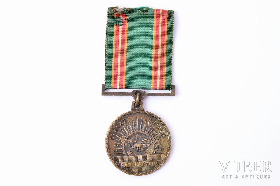 медаль, За заслуги, "Latvijas vanagi" (Латвийские ястребы), № 102, Латвия, 20е-30е годы 20го века, 40.9 x 35.7 мм