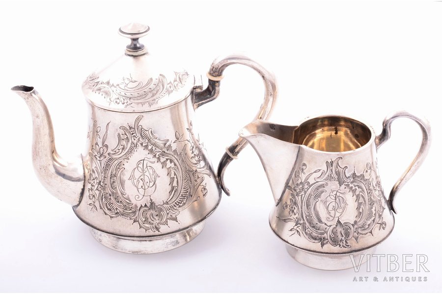 set of small teapot and cream jug, silver, 84 standart, engraving, gilding, 1896-1907, 482.20 g, (teapot) 333.40 g + (cream jug) 148.80g, workshop of Maxim Belousov, Moscow, Russia, h 14 / 9.3 cm