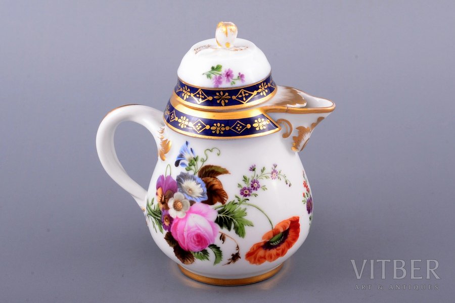 cream jug, porcelain, A. Popov manufactory, Russia, the 19th cent., h 11.3 cm, restoration of the flower on the lid