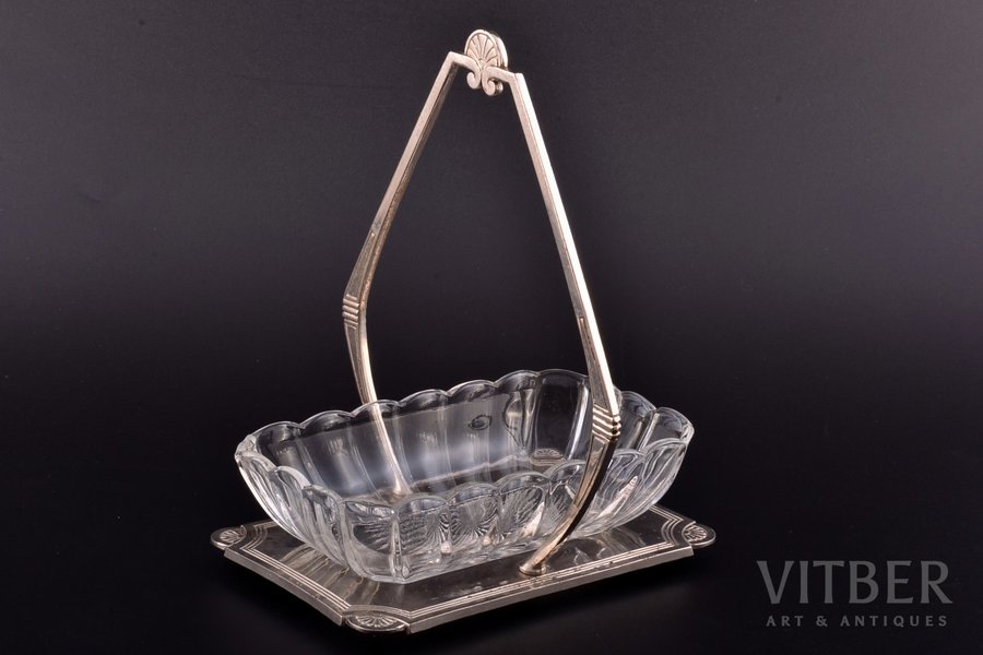 candy-bowl, Art Nouveau, metal, with glass insert, the 1st half of the 20th cent., 19.4 x 15.8 x 10.2 cm, glass insert size: 4.5 x 15.6 x 8.9 cm