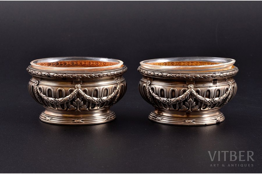 pair of saltcellars, silver, with glass, 950 standard, weight of silver 33.30, 6.6 x 4.6 x 3.8 cm, by Emile Puiforcat, the end of the 19th century, Paris, France