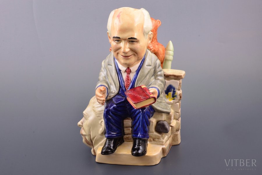 statuete - krūka, Prezidents Gorbačovs, porcelāns, Lielbritānija, Kevin Francis ceramics, modeļa autors - Endrjū Moss, 1988-1991 g., h 23.2 cm