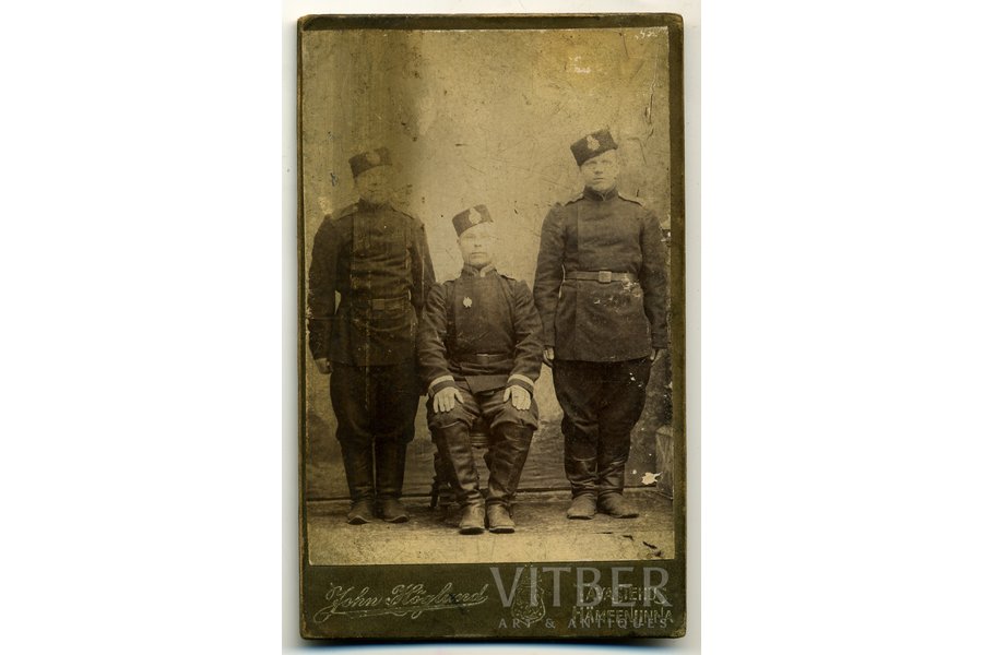 photography, soldiers portrait (on cardboard), Russia, beginning of 20th cent., 9x8,2 cm