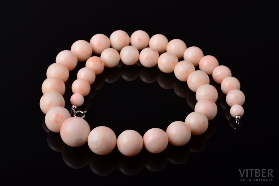beads, "angel skin" coral (white-light pink color), 35 natural coral beads, Ø ~ 9-19 mm, silver, 925 standard, 162.37 g., the item's dimensions 52 cm, with certificate issued by Assay Office of Latvia