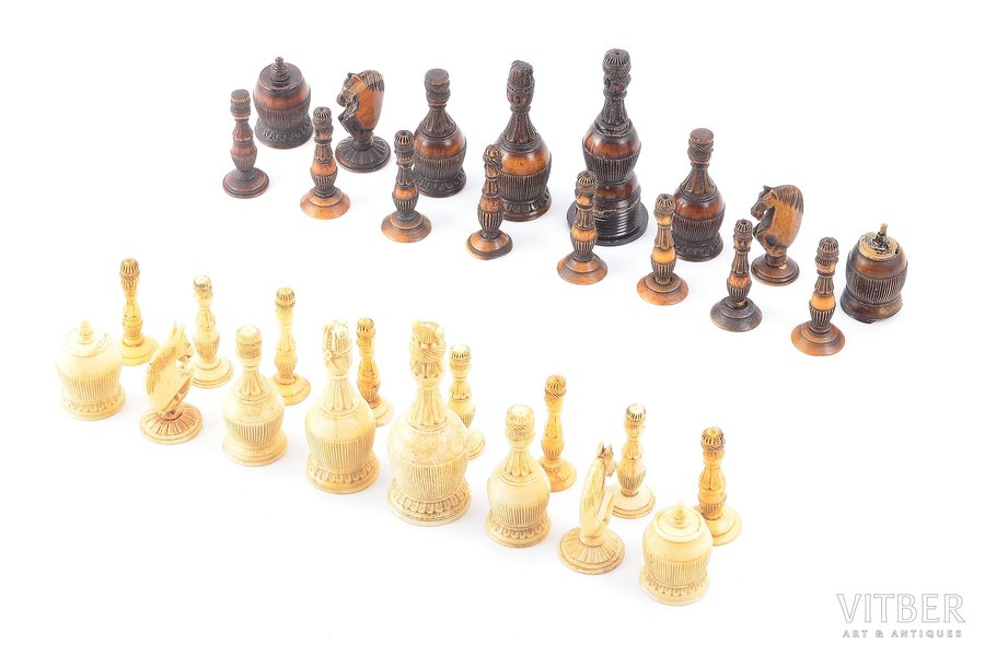 šahs, šaha figūras, kauls, 7.1 - 3.3 cm, ir bojājumi, melnam karalim aizvietota pamatne