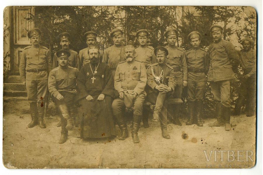 fotogrāfija, 295. Svirskas pulka štābs, centrā komamdieris pulkvedis S. Ļemeševskis, Krievijas impērija, 20. gs. sākums, 13,8x8,9 cm
