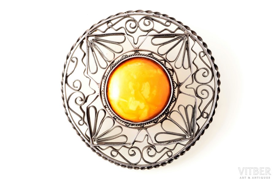 a brooch, silver, 875 standard, 28.65 g., the item's dimensions Ø - 7.5 cm, amber, Latvia