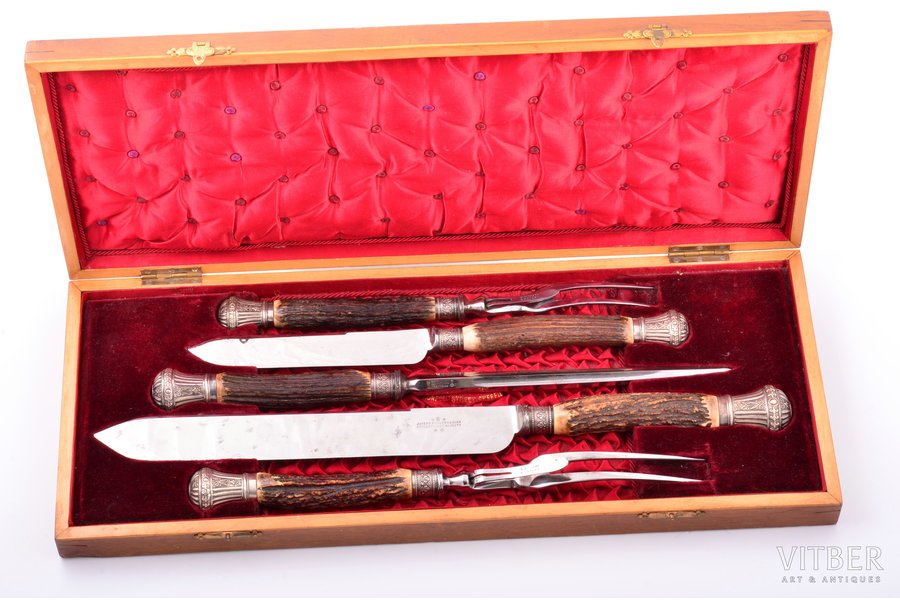hunters' flatware set of 5 items, Joseph Rodgers & Sons Cutlers to Her Majesty, metal, horn, Great Britain, 42.4 - 27.9 cm, in a woodden box