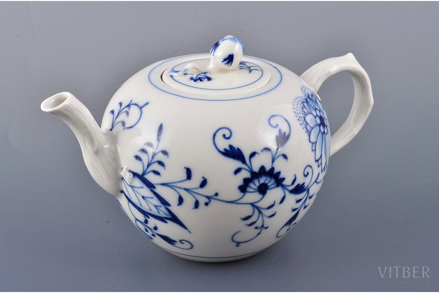teapot, porcelain, Meissen, Germany, h - 12.2 cm