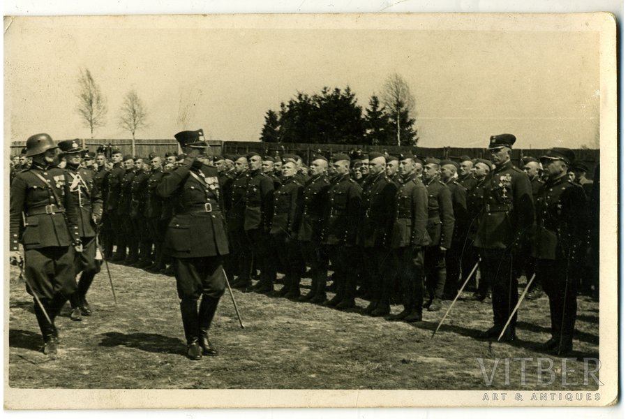 фотография, Латвийская Армия, парад 9-го Резекненского пехотного полка, Латвия, 20-30е годы 20-го века, 13,6x8,6 см