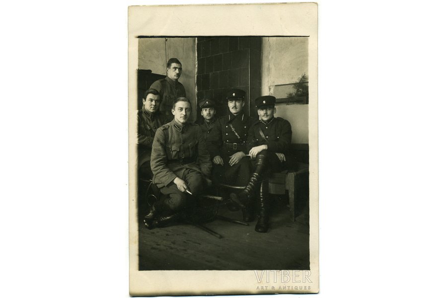 фотография, Латвийская армия, солдаты в казарме, Латвия, 20-30е годы 20-го века, 14x9 см