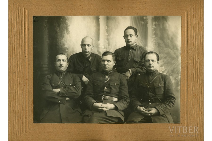 photography, portrait of the officers of RKKA (on cardboard), USSR, 20-30ties of 20th cent., 22,5x16,5 cm