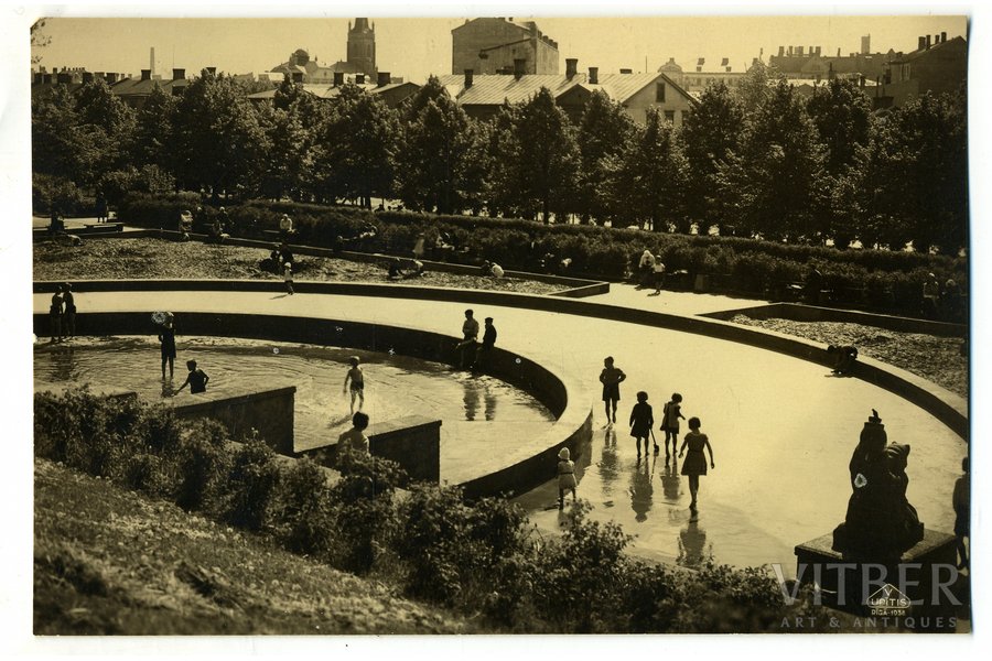 fotogrāfija, Rīga, Grīziņkalns, 1905.g. parks, Latvija, 20. gs. 20-30tie g., 13,8x9 cm