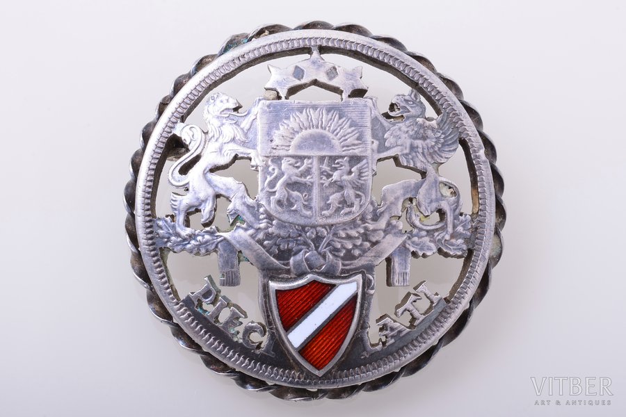 sakta, made of 5 lats coin, with coat of arms of Latvia, silver, enamel, 875 standard, 20.30 g., the item's dimensions Ø 4.05 cm, the 20-30ties of 20th cent., Latvia
