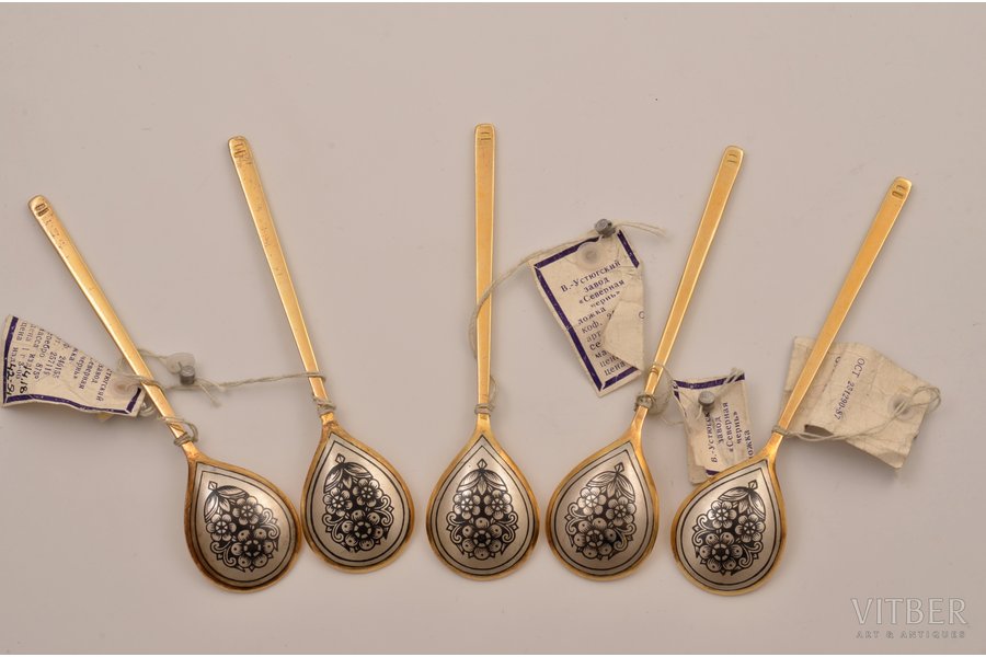 set of coffee spoons, silver, 5 pcs, 875 standard, 70.90 g, niello enamel, gilding, 11.3 cm, The "Severnaya Chern" factory of Veliky Ustyug, the 60-70ies of 20th cent., Leningrad, USSR