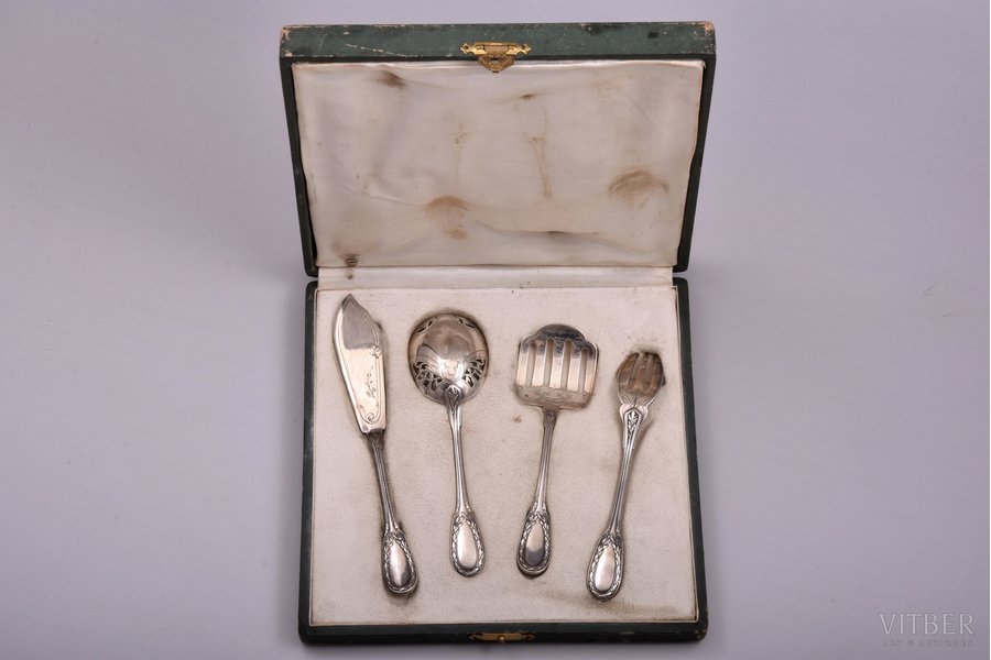 flatware set of 4 items, silver,950 standart, engraving, 142.25 g, France, 16.7 - 13.6 cm, in a box