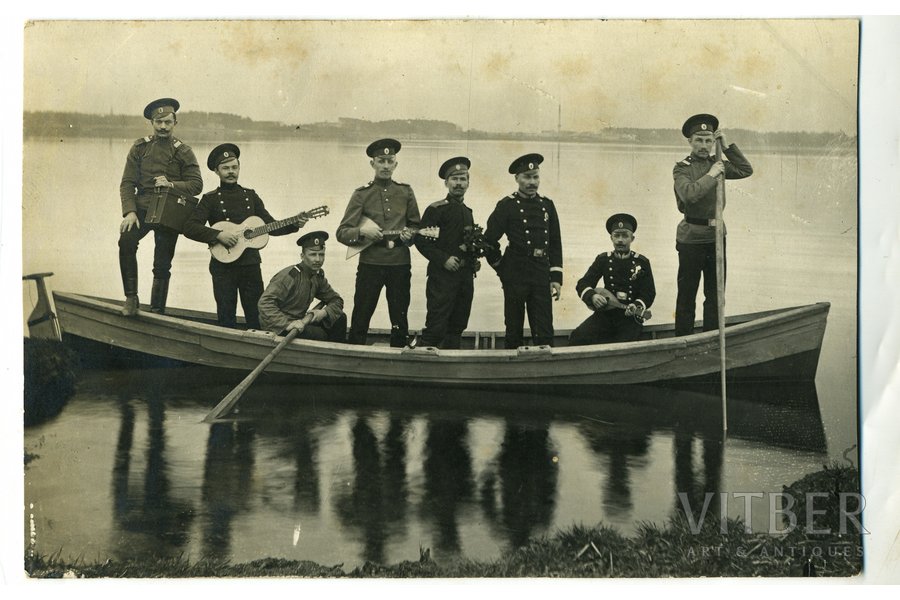 фотография, группа солдат на отдыхе, Российская империя, начало 20-го века, 13,6x9 см