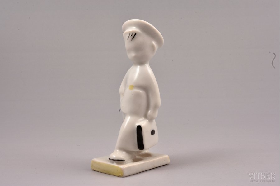 figurine, Schoolboy, porcelain, USSR, Riga porcelain factory, molder - Pavlovskaya N., the 50ies of 20th cent., 8.9 cm, first grade