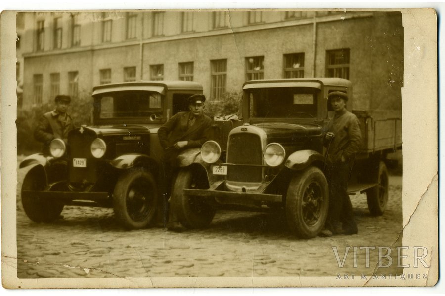 фотография, грузовые автомобили, Латвия, 20-30е годы 20-го века, 13,8x8,8 см