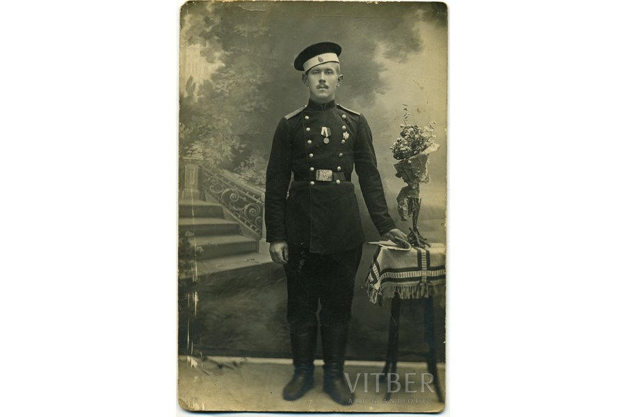 фотография, солдат с наградой, Российская империя, начало 20-го века, 14x9 см