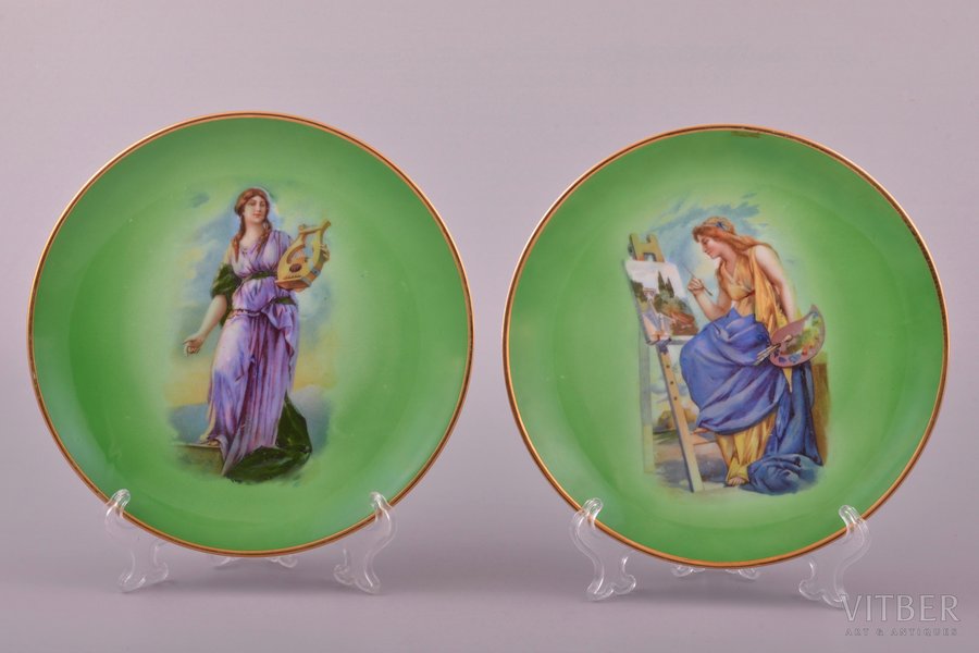 a pair of wall plates, "Muses", porcelain, M.S. Kuznetsov manufactory, Riga (Latvia), the 30ties of 20th cent., 17.2 cm