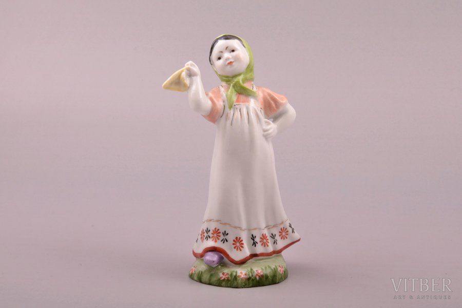 statuete, Jaunā dejotāja (Meitenīte ar lakatiņu), porcelāns, PSRS, LFZ - Lomonosova porcelāna rūpnīca, modeļa autors - Galina Stolbova, 20gs. 50-60tie gadi, 12.7 cm, pirmā šķira