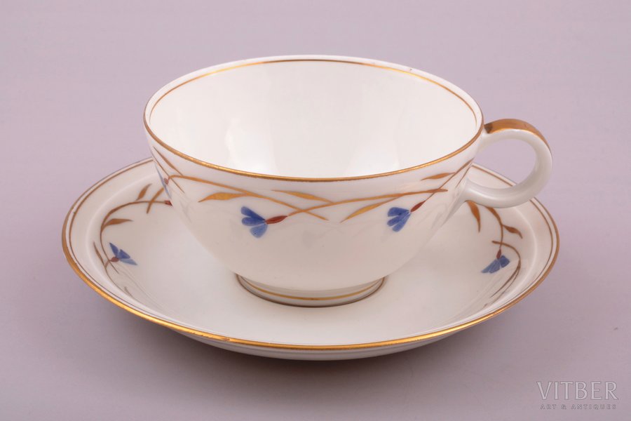 tea pair, porcelain, J.K. Jessen manufactory, hand-painted, Riga (Latvia), 1933-1935, h (cup) 5.2 cm, Ø (saucer) 14.3 cm