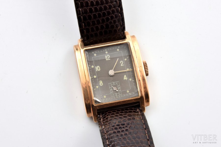 wristwatch, gold, 18 K standart, total weight (with strap) 30.50 g, 3.4 x 2.5 cm, chip on the watch glass in the corner